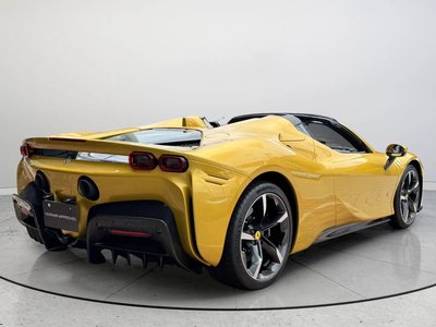 2024 Ferrari SF90 SPIDER — фото 9