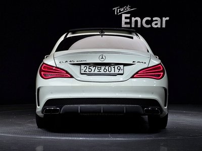 MERCEDES-BENZ CLA - 3