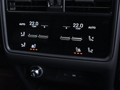 2024 Porsche CAYENNE — миниатюра 12