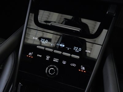 2024 Porsche CAYENNE — миниатюра 52