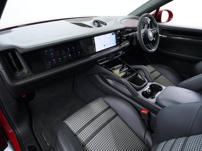2024 Porsche CAYENNE — миниатюра 32