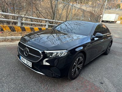 MERCEDES-BENZ E-CLASS - 1