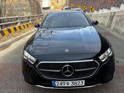 MERCEDES-BENZ E-CLASS - 2