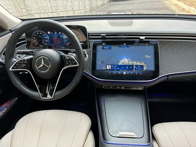 MERCEDES-BENZ E-CLASS - 7