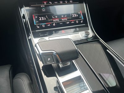 2023 AUDI A8 photo 9