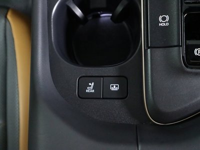 2022 Toyota CROWN CROSSOVER thumbnail 39