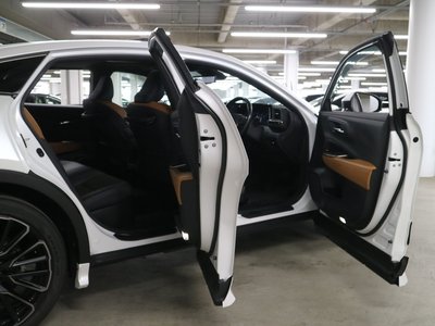 2022 Toyota CROWN CROSSOVER thumbnail 15