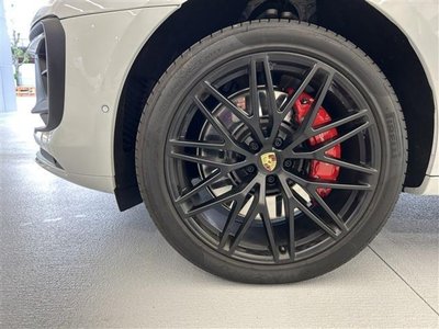 PORSCHE MACAN - 6