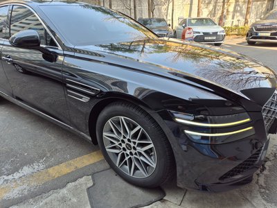 GENESIS G80 (RG3) - 2