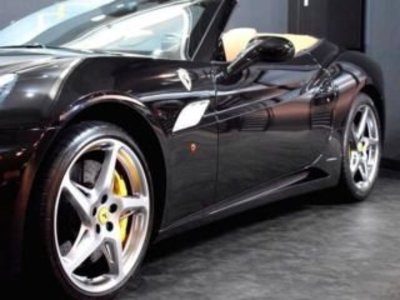 FERRARI CALIFORNIA - 8