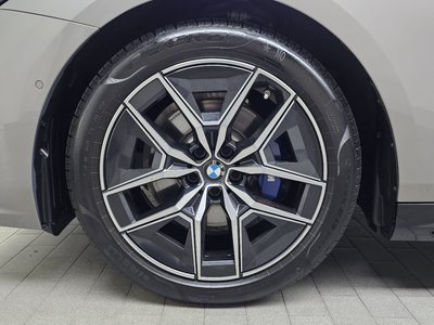 2025 BMW 5 SERIES photo 6