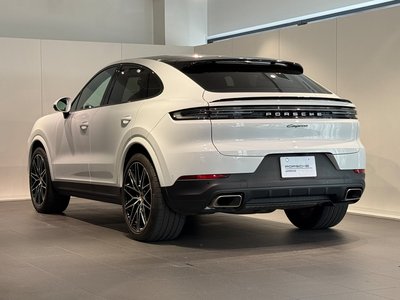 صورة 2 لـ 2023 Porsche CAYENNE