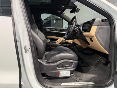 صورة 3 لـ 2023 Porsche CAYENNE