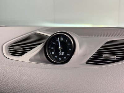 صورة 9 لـ 2023 Porsche CAYENNE