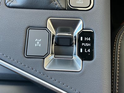 صورة مصغرة 42 لـ 2026 Lexus GX
