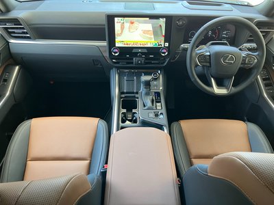 صورة مصغرة 28 لـ 2026 Lexus GX