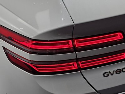 GENESIS GV80 - 10