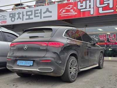 MERCEDES-BENZ EQE - 2