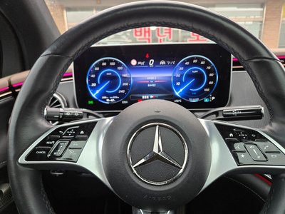 MERCEDES-BENZ EQE - 5