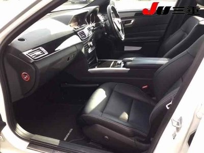 MERCEDES-BENZ E-CLASS - 3