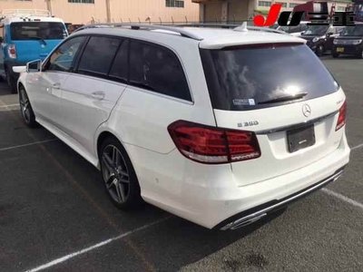 MERCEDES-BENZ E-CLASS - 2