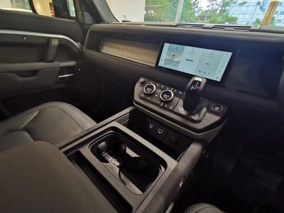 صورة مصغرة 37 لـ 2023 LAND Rover DEFENDER
