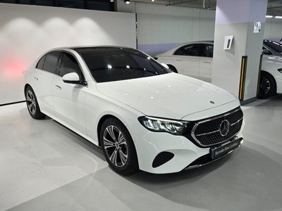MERCEDES-BENZ E-CLASS - 4