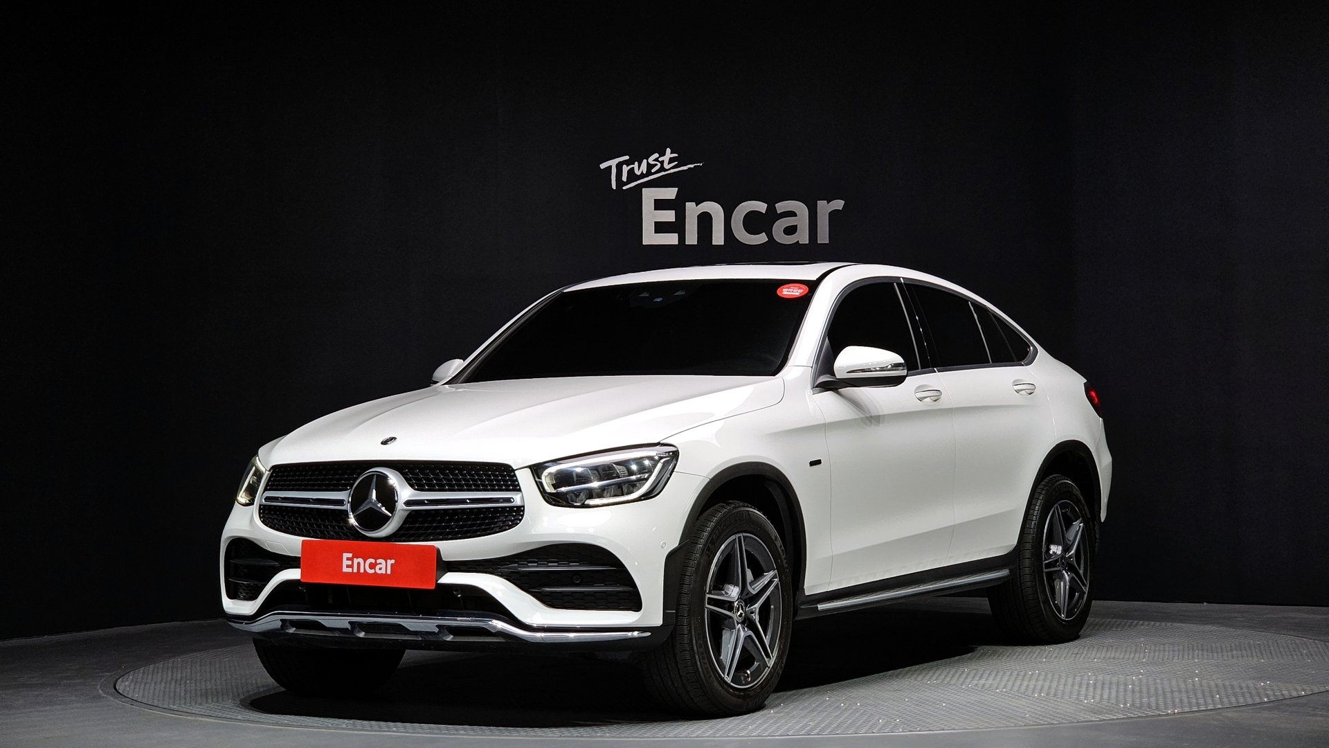 MERCEDES-BENZ GLC - View 1