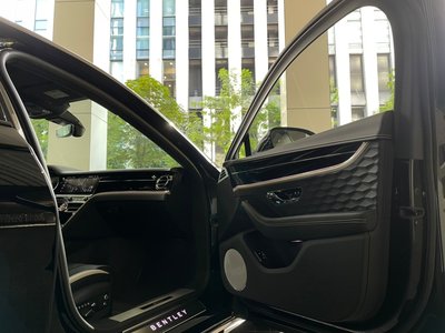 صورة مصغرة 14 لـ 2025 Bentley FLYING SPUR