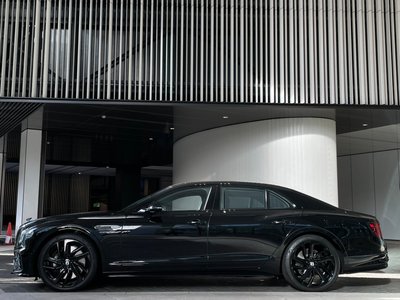 2025 Bentley FLYING SPUR 照片 5