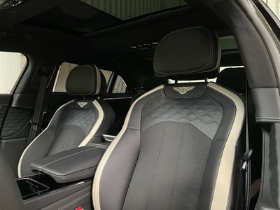 2025 Bentley FLYING SPUR 照片 9