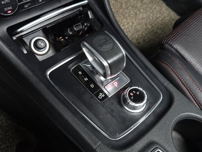 صورة مصغرة 12 لـ 2017 Mercedes-BENZ CLA