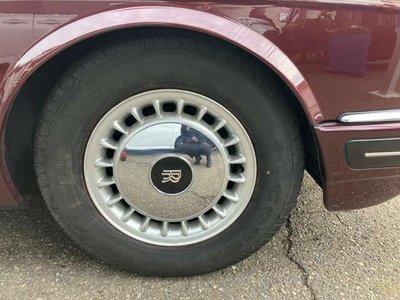 ROLLS-ROYCE SILVER SPUR - 7