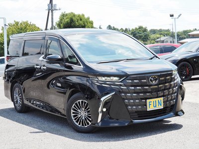 2024 Toyota ALPHARD photo 3