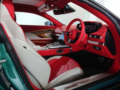 2025 Aston Martin VANQUISH 照片 16