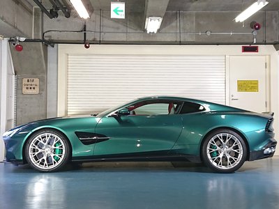 2025 Aston Martin VANQUISH — фото 8
