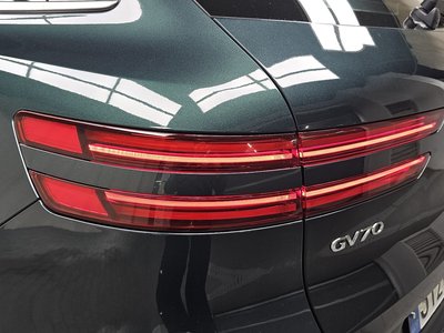 صورة 10 لـ 2021 Genesis GV70