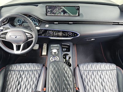 صورة 5 لـ 2021 Genesis GV70