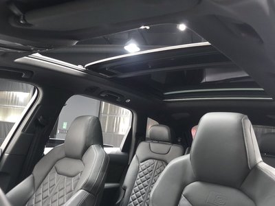 2022 AUDI Q7 — миниатюра 18