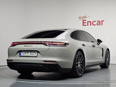 2023 Porsche PANAMERA — фото 4