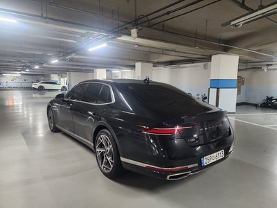 صورة 5 لـ 2022 Genesis G90 (RS4)