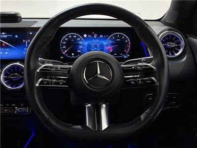 صورة 10 لـ 2025 Mercedes-BENZ GLB