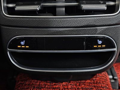 2021 Genesis GV70 — миниатюра 18