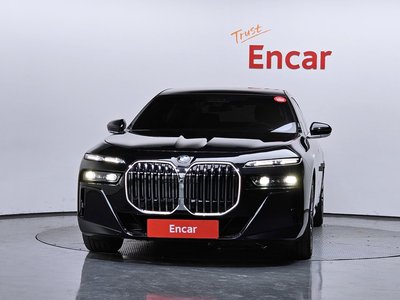 BMW 7 SERIES - 2