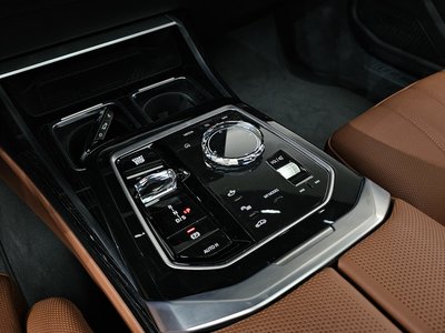 BMW 7 SERIES - 9