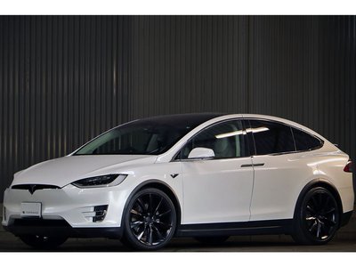 TESLA MODEL X - 1