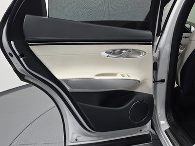 صورة مصغرة 15 لـ 2022 Genesis ELECTRIFIED GV70