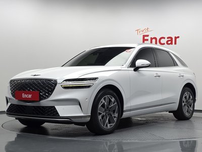 صورة 1 لـ 2022 Genesis ELECTRIFIED GV70