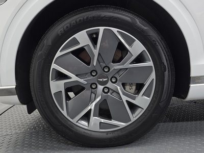 صورة 6 لـ 2022 Genesis ELECTRIFIED GV70