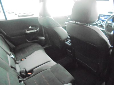 2025 Mercedes-BENZ GLB 缩略图 19